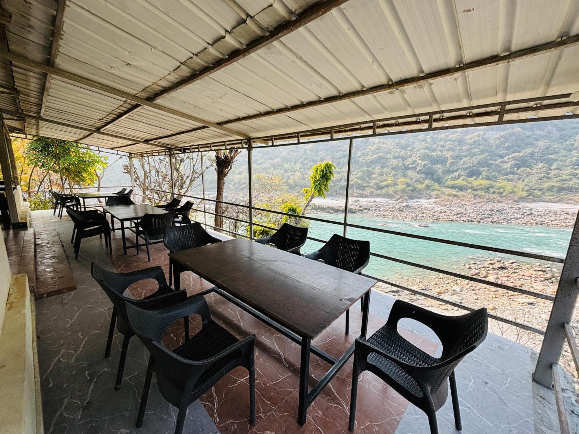 ホテル Camp High 5 Jayalgarh Dāngchura エクステリア 写真