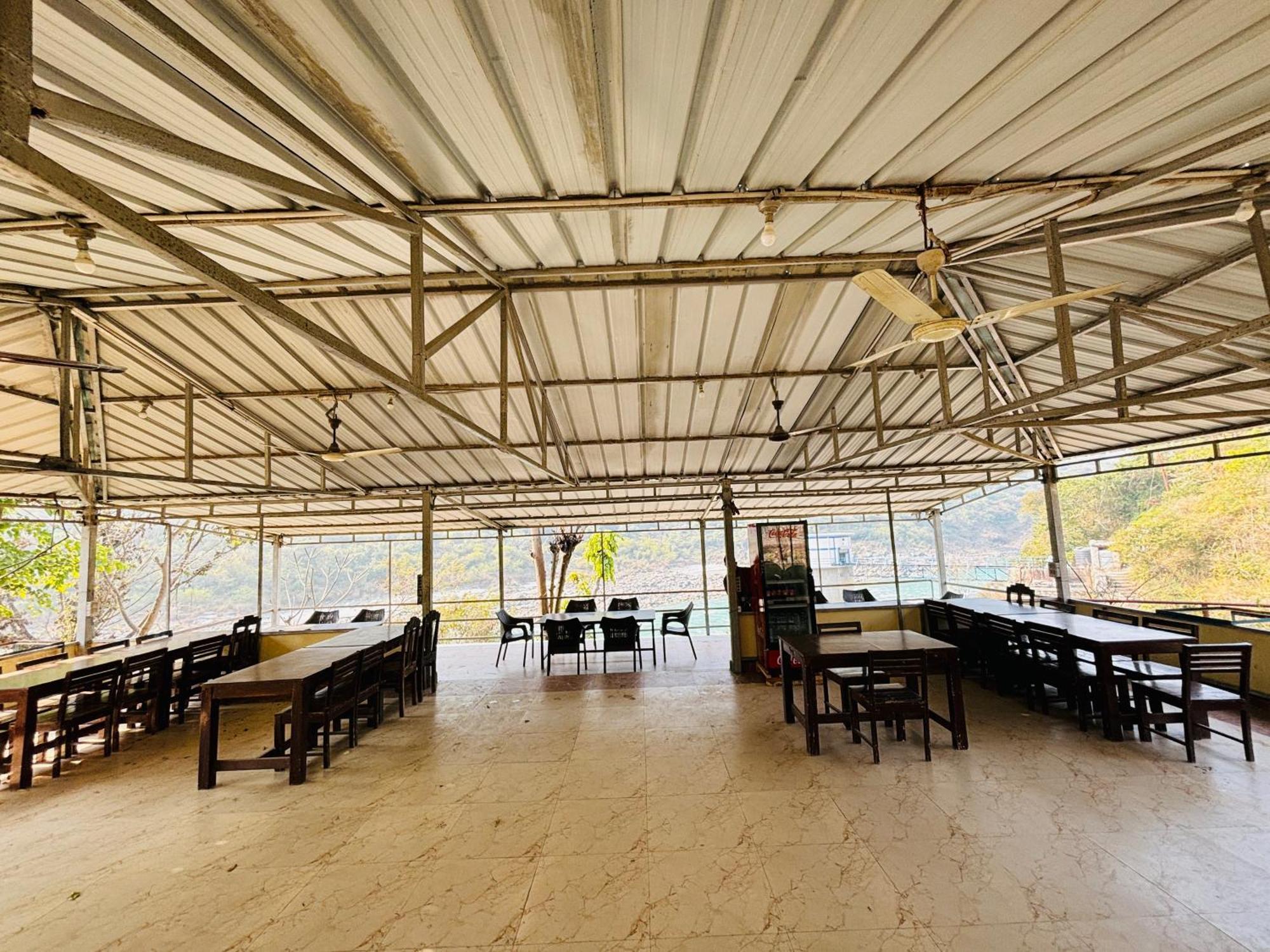ホテル Camp High 5 Jayalgarh Dāngchura エクステリア 写真